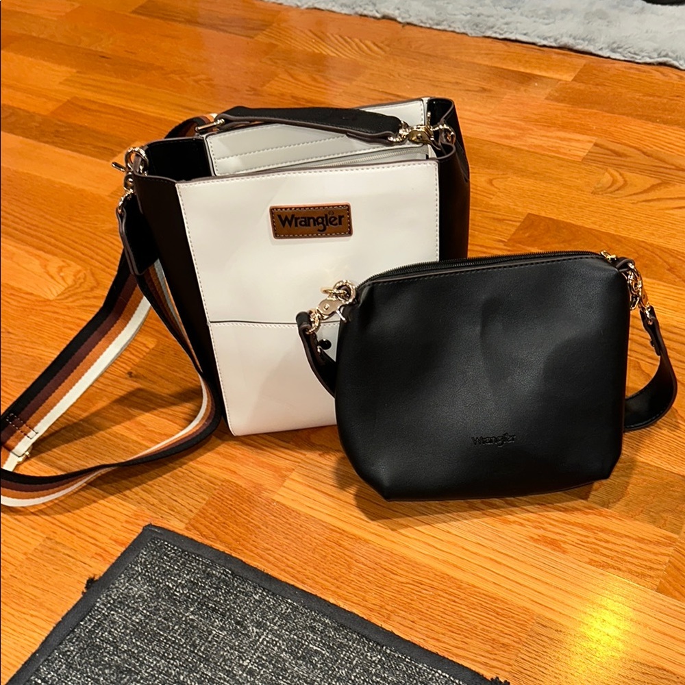 Wrangler Black and White Women's Bag Set